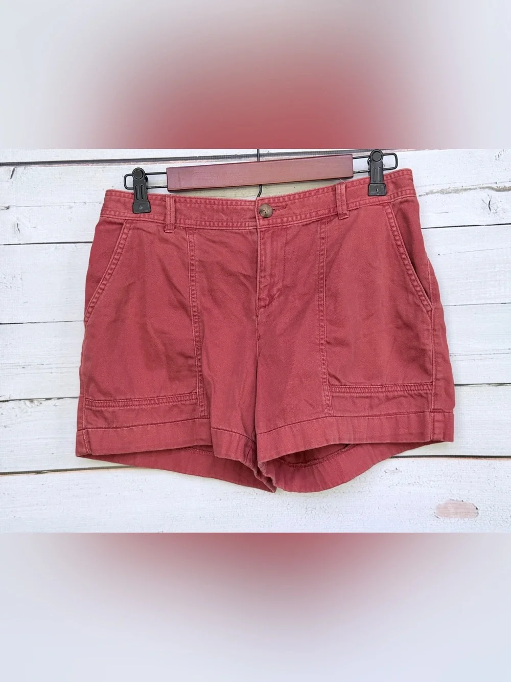 Old Navy High-Waist Utility Shorts in Rose - Picture 2 of 4